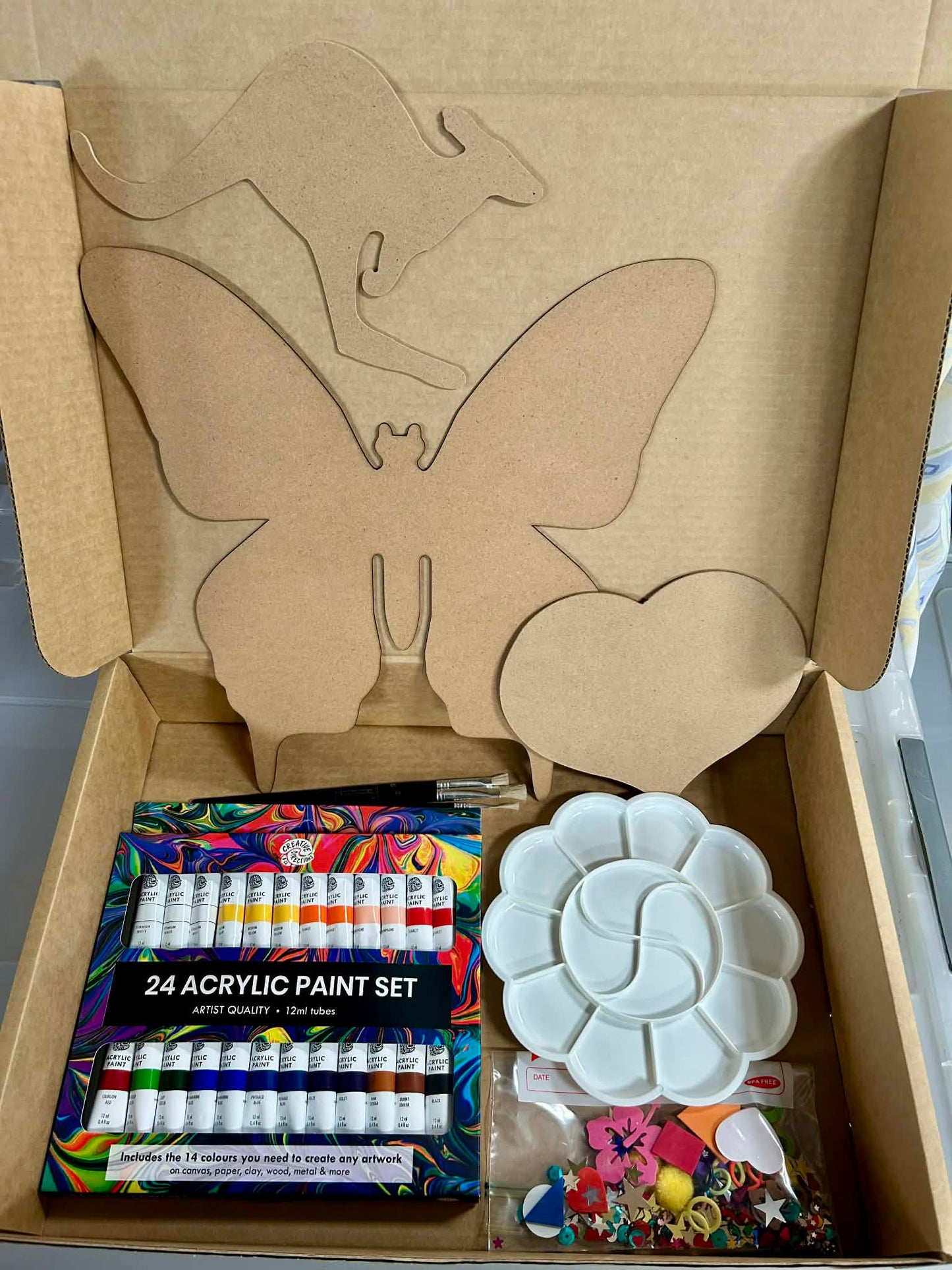 NEW: Creative Art Box (3+)